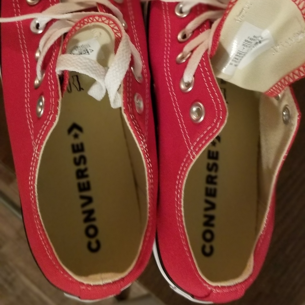 Converse - Picture 4 of 4